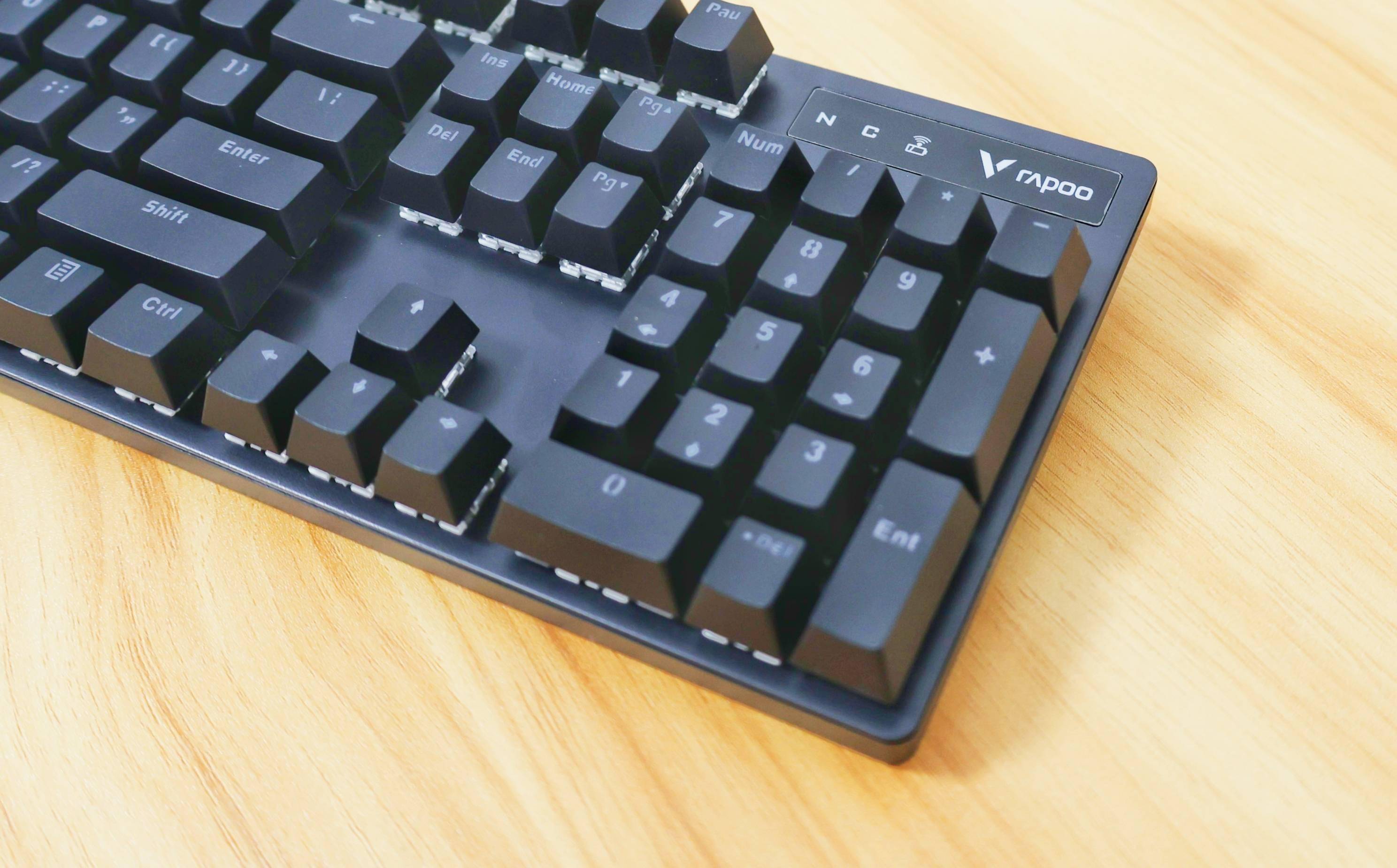 入门理想选择雷柏v500pro无线机械键盘体验轻松驾驭游戏办公