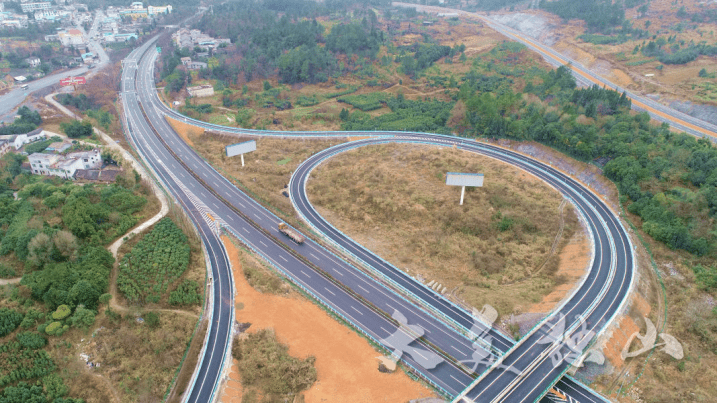 聚焦党代会走进四化看发展变化巨大快来看独山这些交通道路前后对比