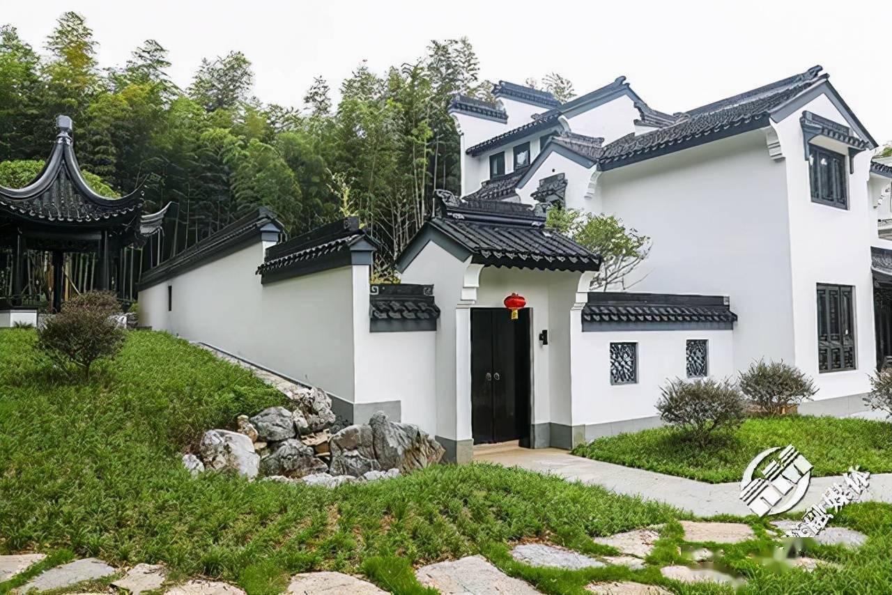村,映入眼帘的是装点一新的江南民居 苏式园林设计风格的村落庭院
