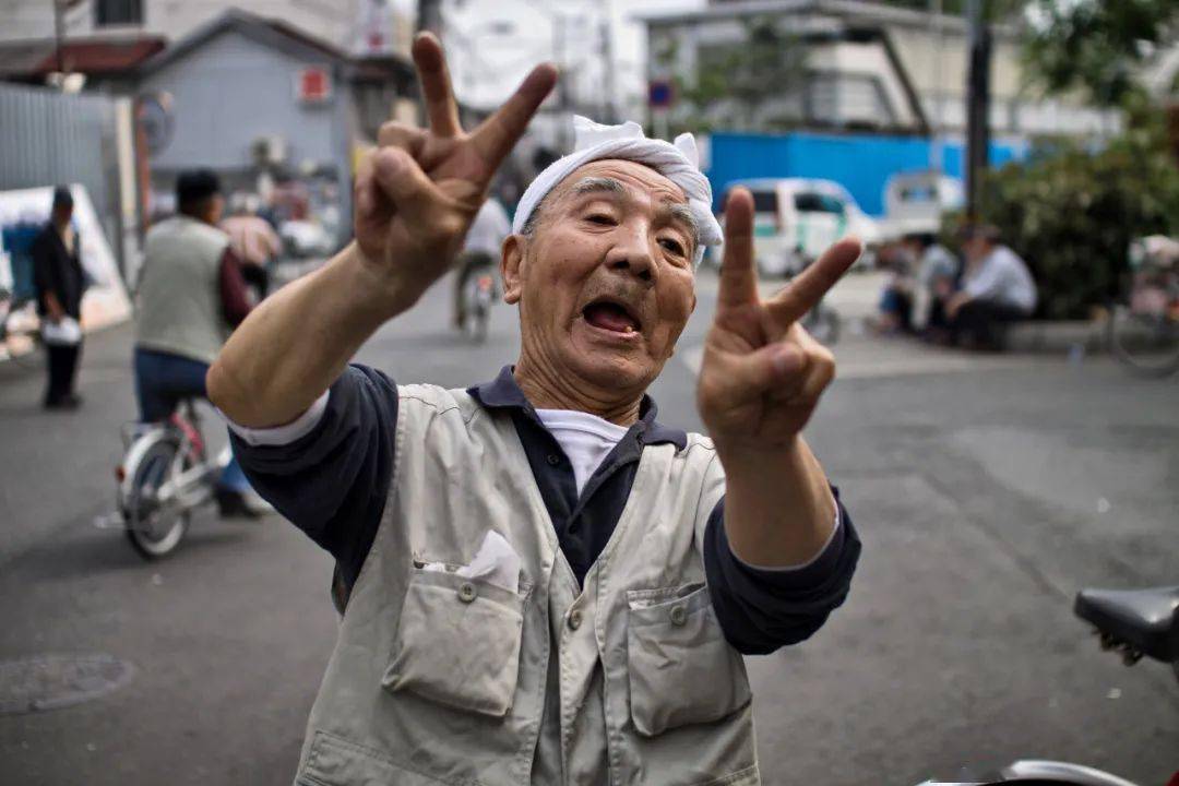 曰本多少人口_日本老龄化虽重,但“几十万人组团来华养老”只是噱头|新京报