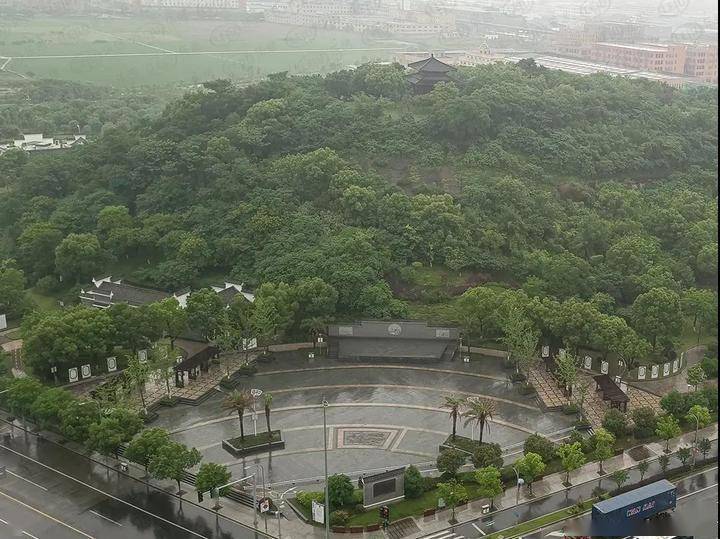 5,休闲:狮山公园姜山镇小城春秋幼儿园姜山中学鄞州实验小学4,教育