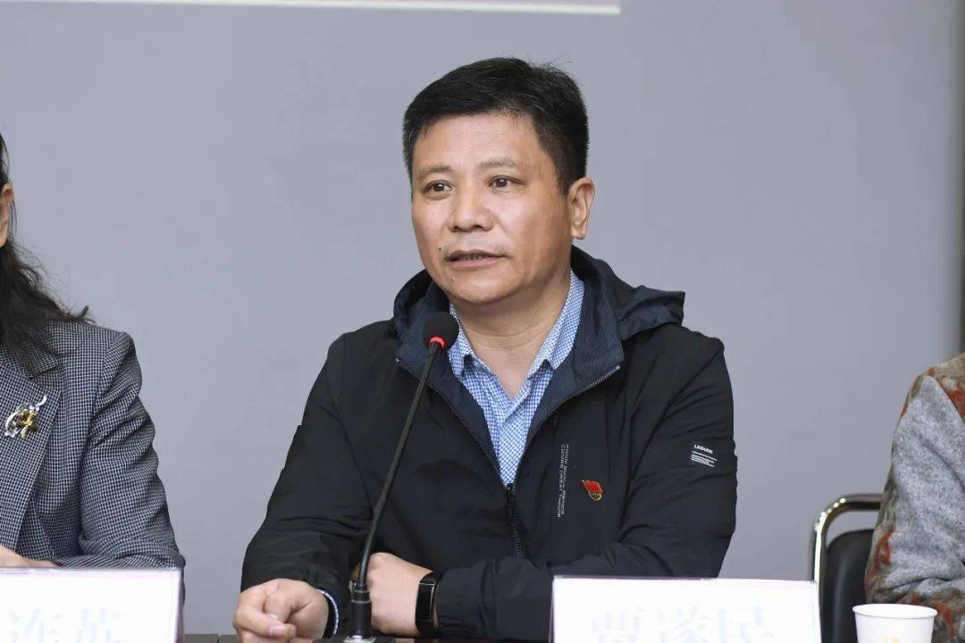 郑州人民医院纪委书记宋连英,郑州市二七区教育局副局长张卫民,嵩山路