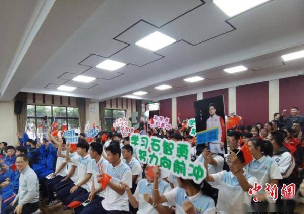 教练|石智勇：一次次打破纪录是坚持下去的理由