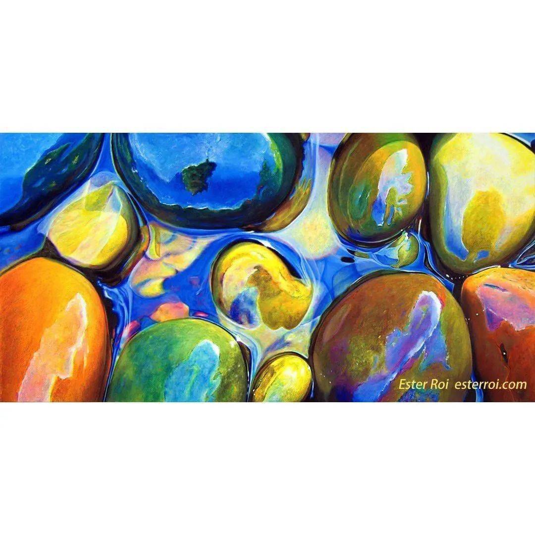 难以置信她爱石头爱到发狂笔下的彩铅鹅卵石色彩鲜亮逼真至极第一张就