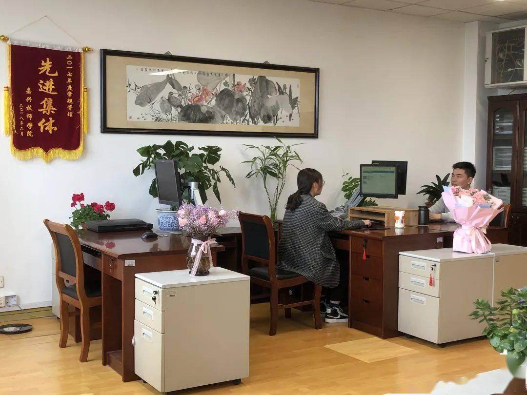 教师办公室长啥样走进最美办公室寻找老师们心中的诗与远方①