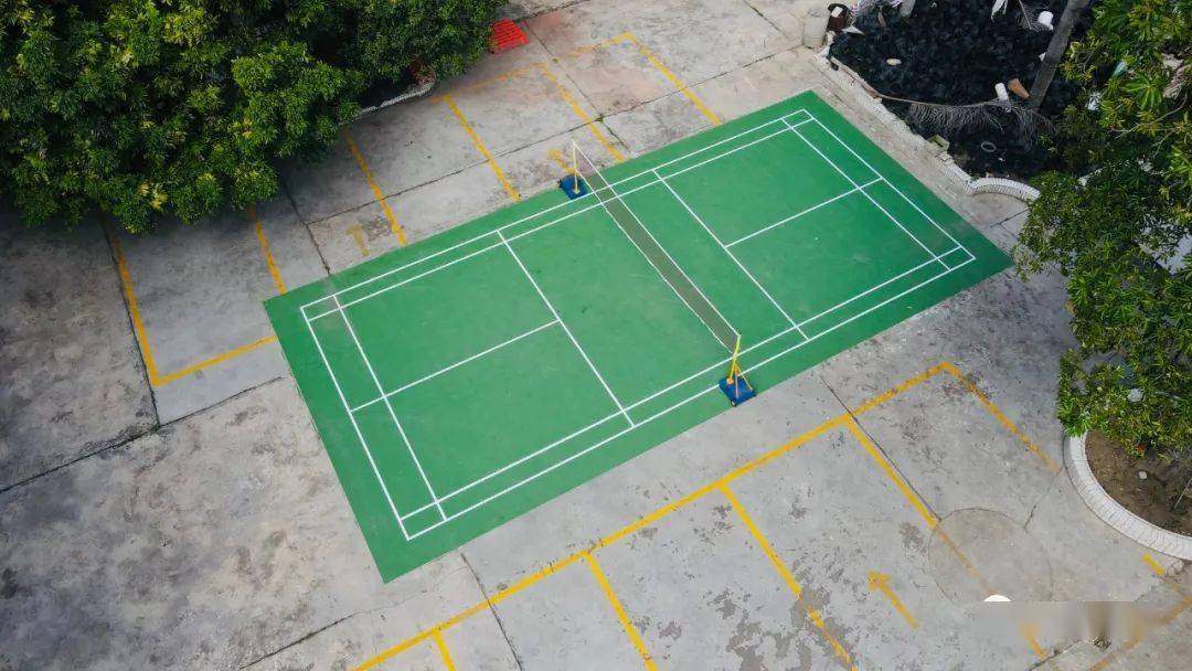 你村吗德庆这条村的篮球场焕然一新还添加了这些设施