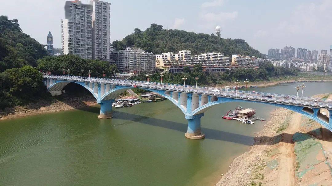 梧州的桥:一座城市的诗意表达