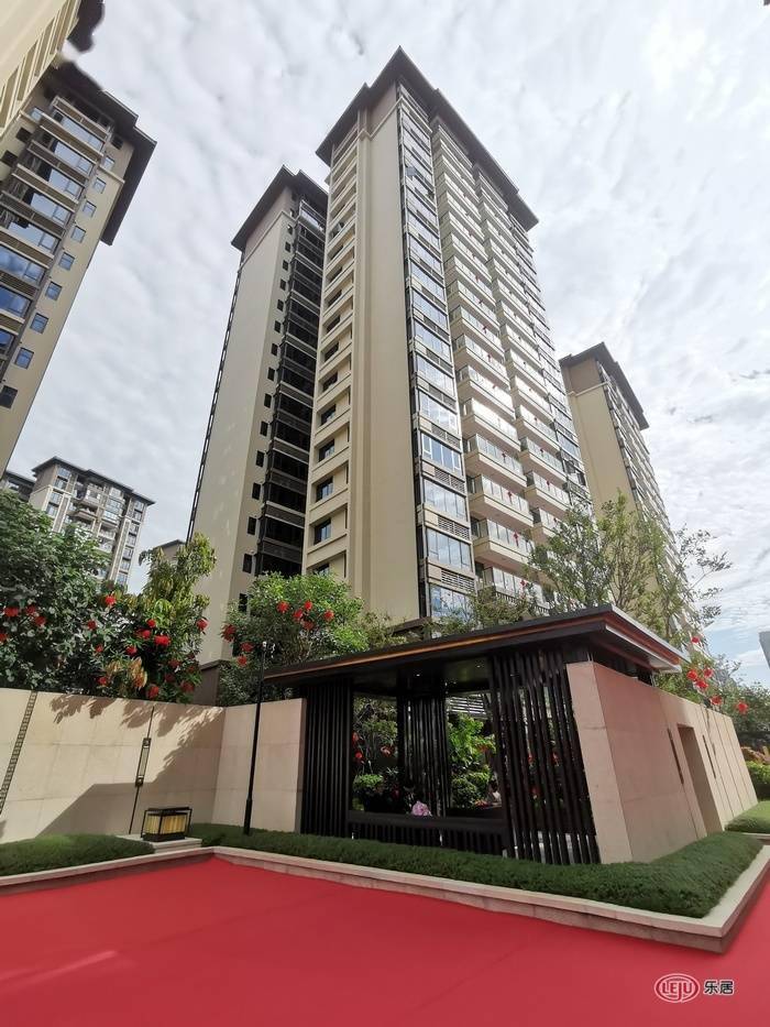 新家南宁江山御景2期亮交房成绩单业主开启美好生活