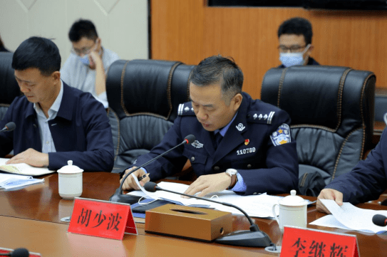 10月25日上午,宁远县政府副县长,公安局长胡少波向媒体通报