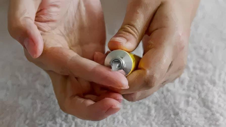 外用药膏涂抹不对,治疗全白费!这几大误区,你中招了吗?_药物