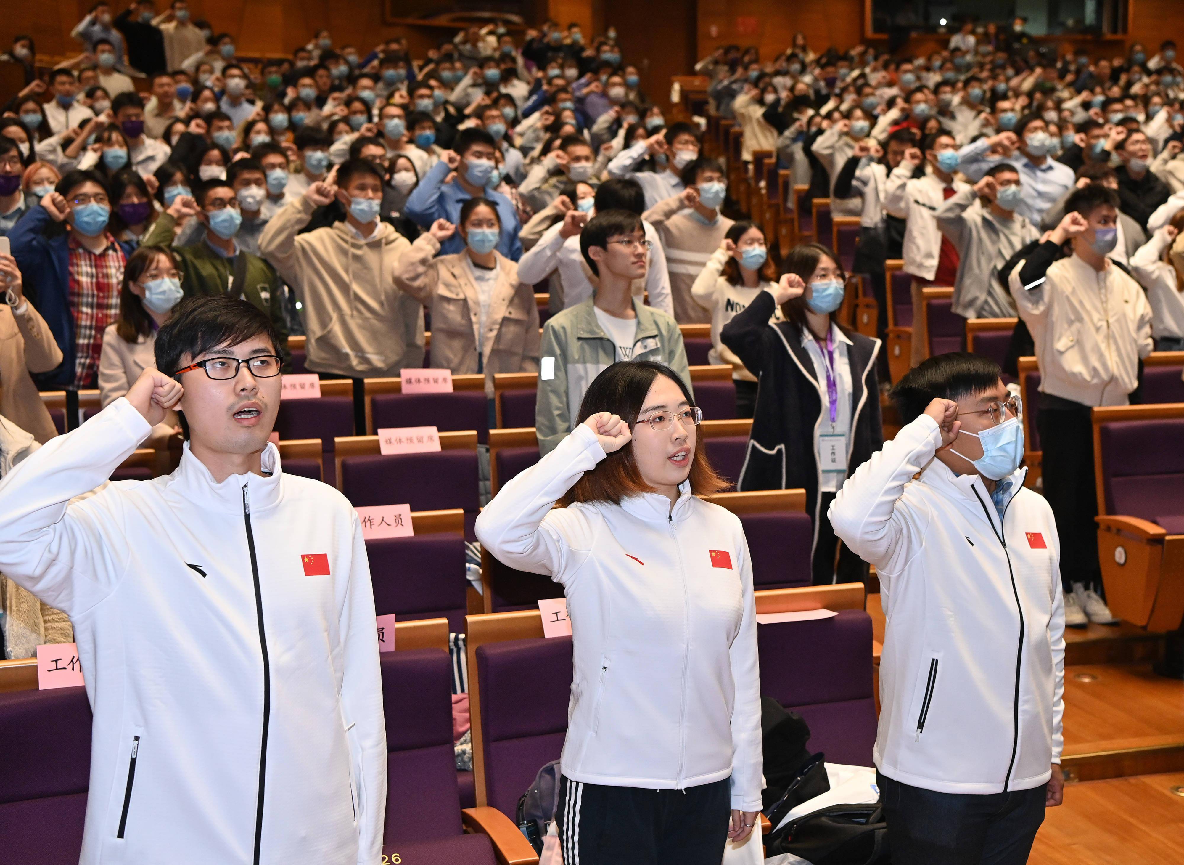 冬奥100天|服务"双奥之城",我们是冰雪志愿者_北京