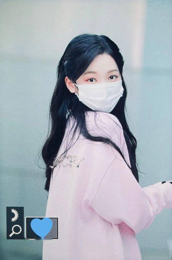 全网全网都在吹的AI脸美女，和Jennie“撞款”的颜值秘诀是什么？