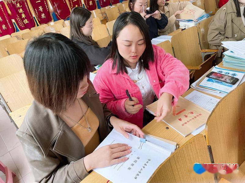 常规|隆回县六都寨镇中心小学开展本学期第一次教学常规工作检查