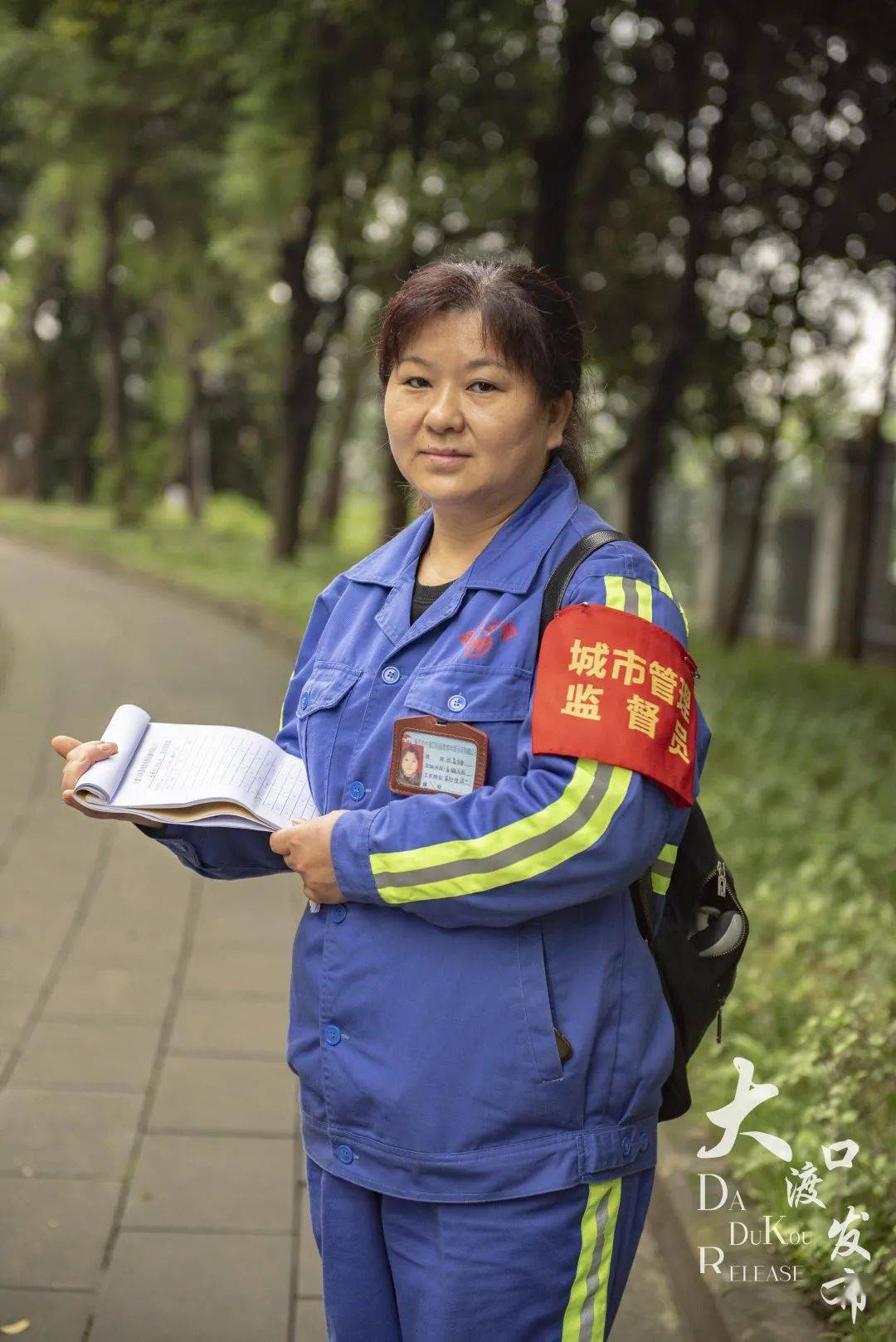 榜样同行"系列报道,展示他们的先进事迹和风采,进一步弘扬劳模精神