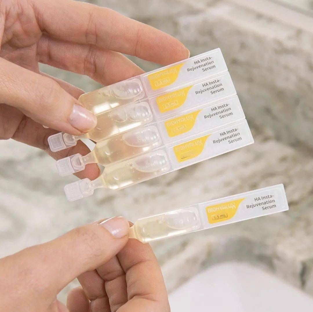 肌肤|坚持早C晚A后，我的脸竟然……