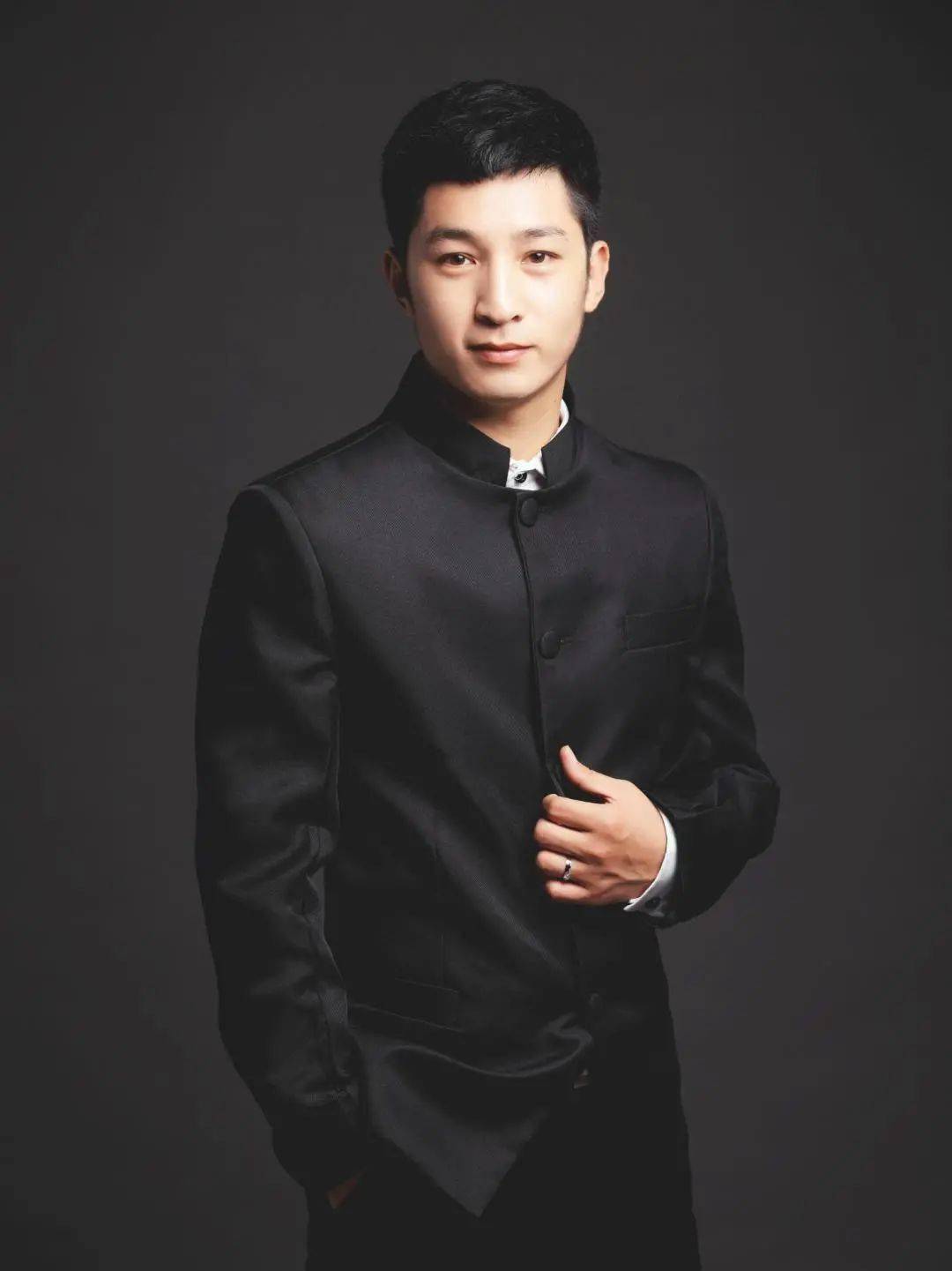 国潮星设计12强史进现代极简的质感生活