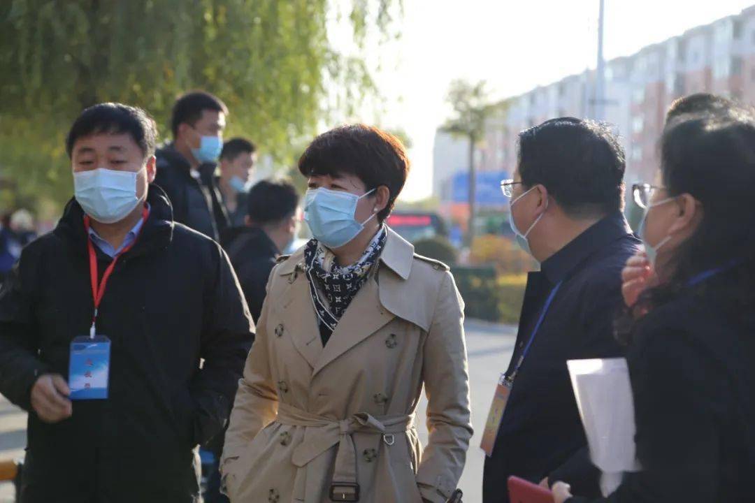 包头市2021年下半年全国中小学教师资格考试顺利开考齐秀丽副市长深入