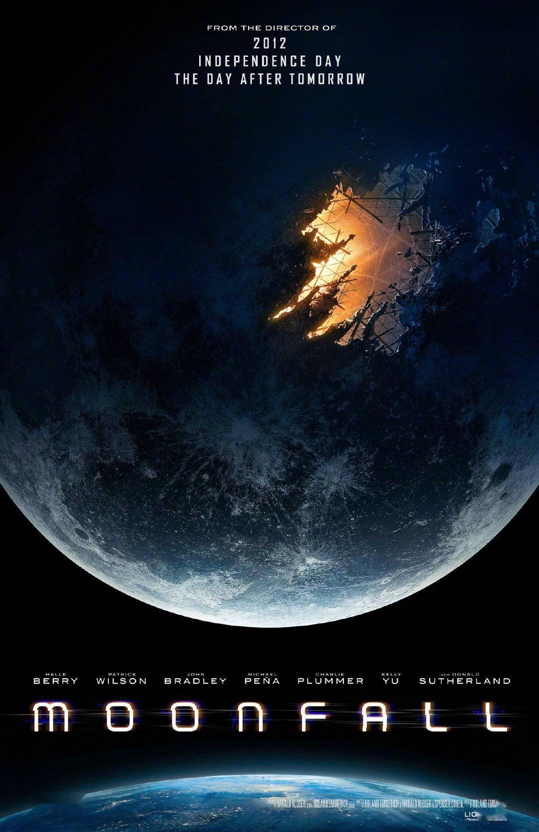 海报|罗兰·艾默里执导奇科幻灾难片《月球坠落》揭晓“疤月降临”