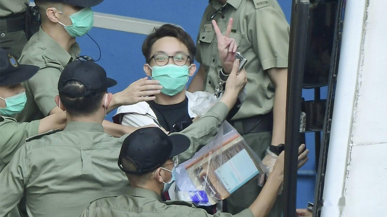 香港民阵未按警方要求提交资料陈皓桓认罪罚款8000港元