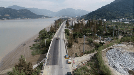 鹿城区330国道危桥应急抢修工程提前通车