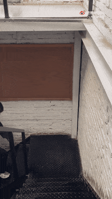 曾舜 飘雪换装挑战活活变成了明星睡衣大赏！