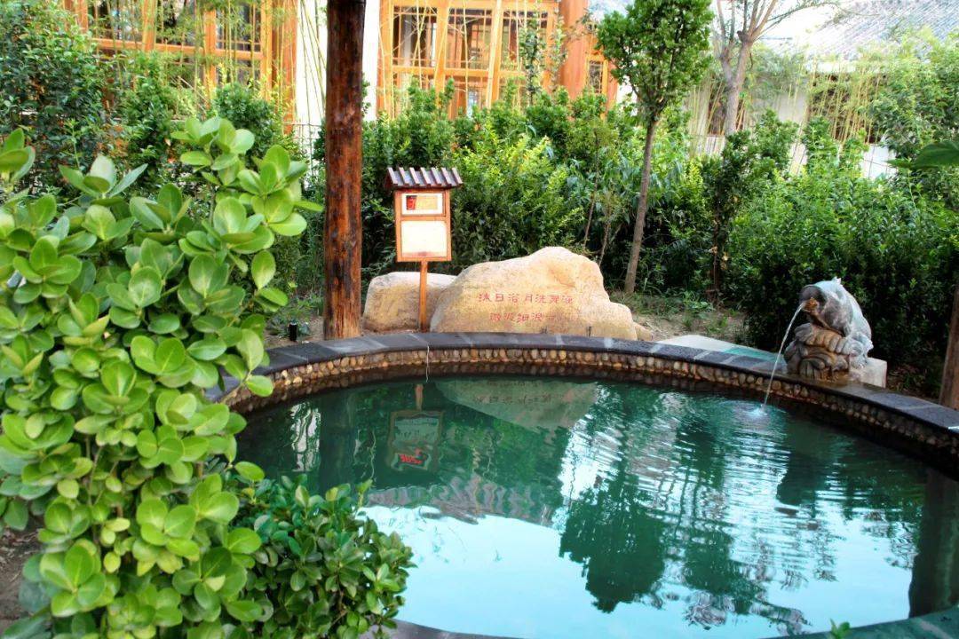 泡温泉才是秋冬正确的打开方式德百泡泉指南来了