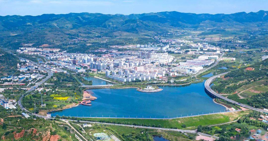 视频| 渝河母亲"芳华"再现_隆德县