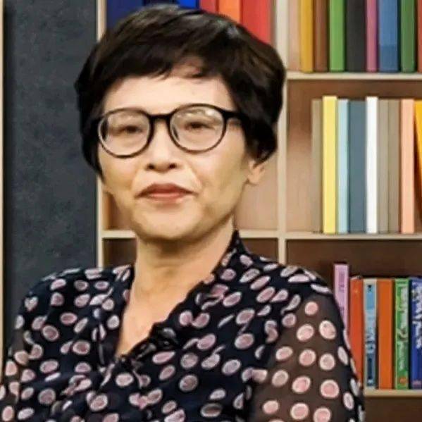 正高级教师初中数学教研员上海市黄浦区教育学院教研室副主任顾跃平"