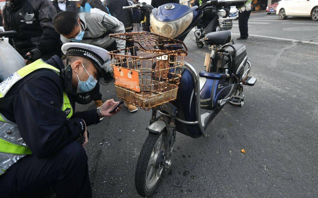 使用超标电动车配送,北京已有多名外卖骑手被限制接单