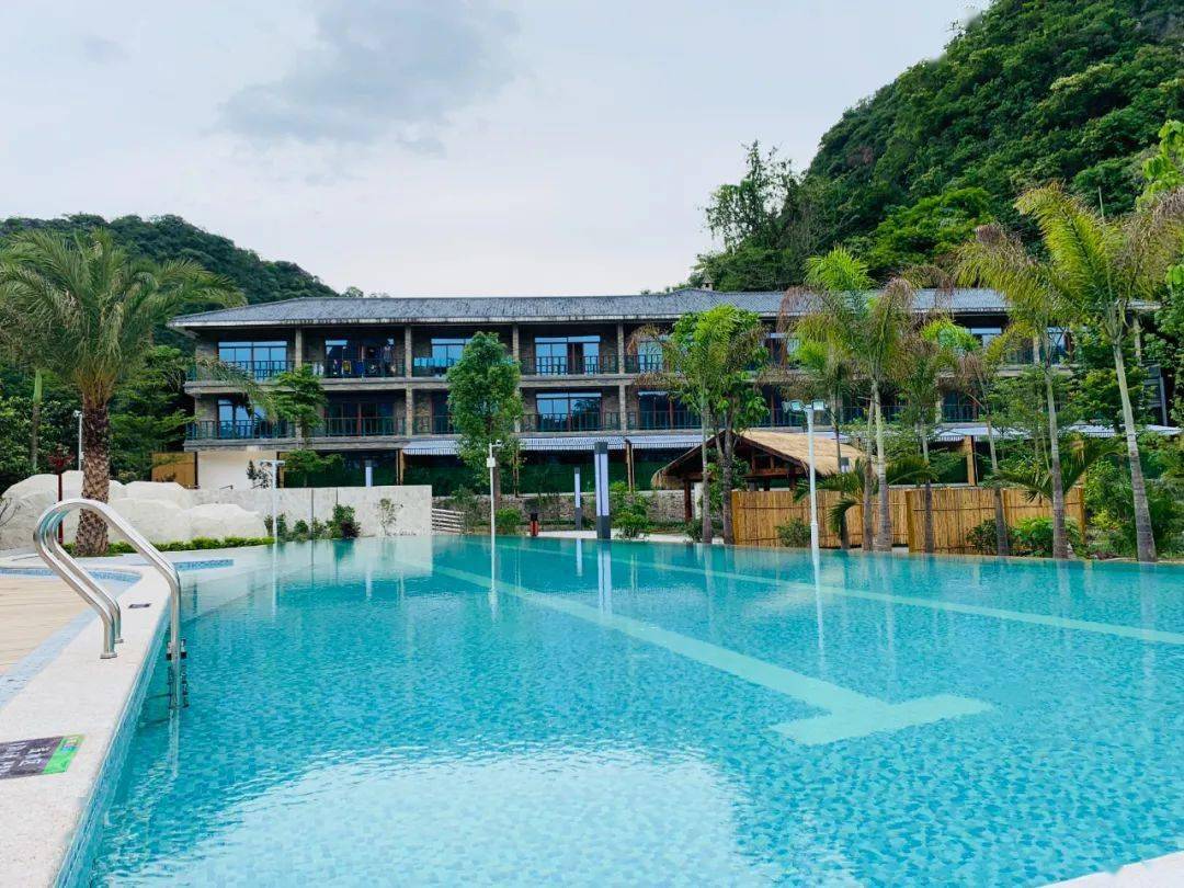 肇庆封开岭南奇观大斑石,千层峰,梦多奇溶洞,入住奇境岭南东方酒店,品