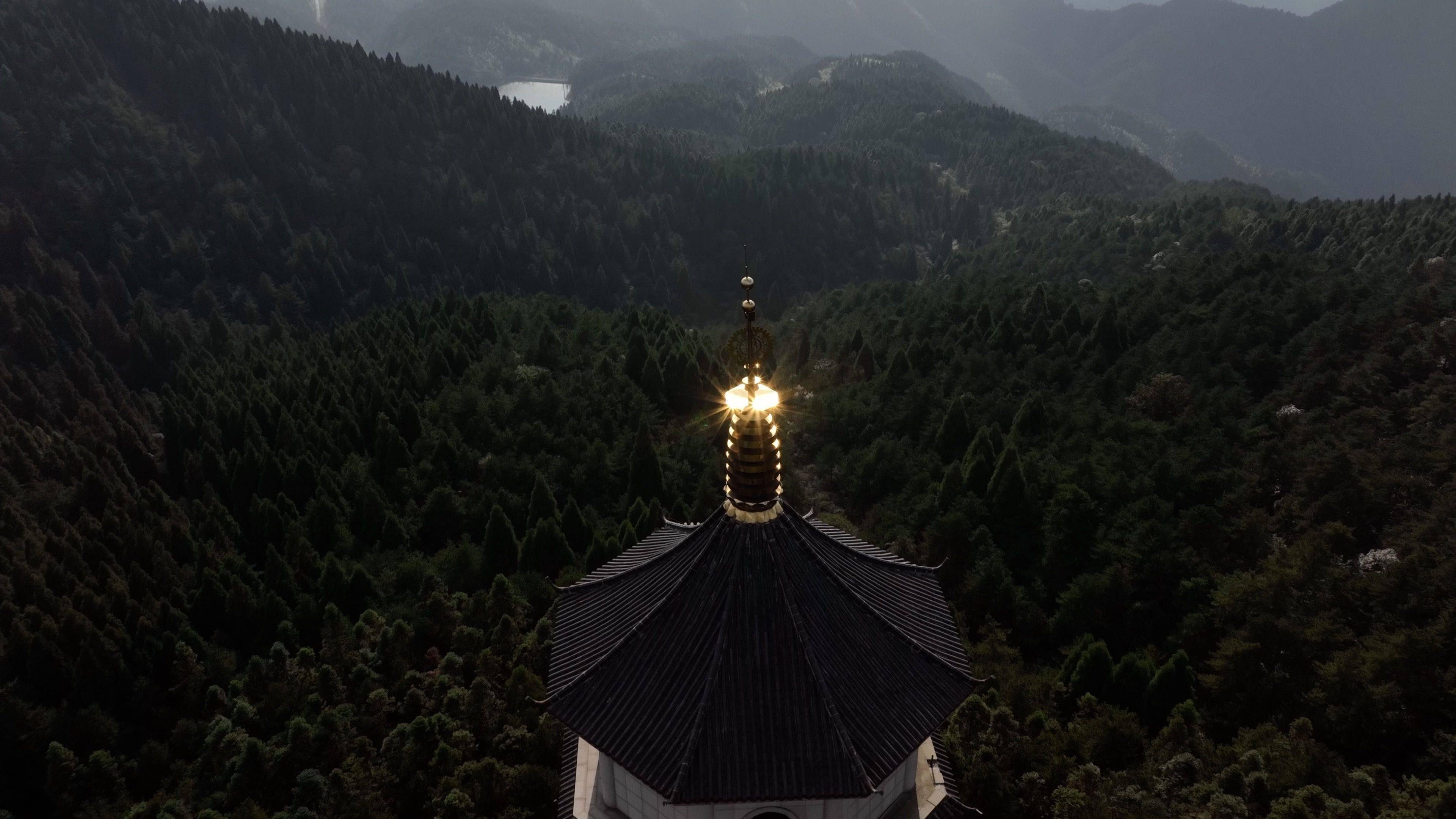 DJI Mavic 3 体验：4/3 英寸哈苏相机，最强消费级无人机来了？