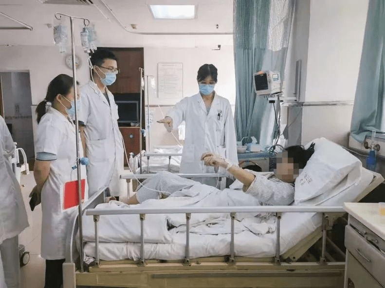 草乌|阿叔喝自制药酒，住进ICU！医生提醒