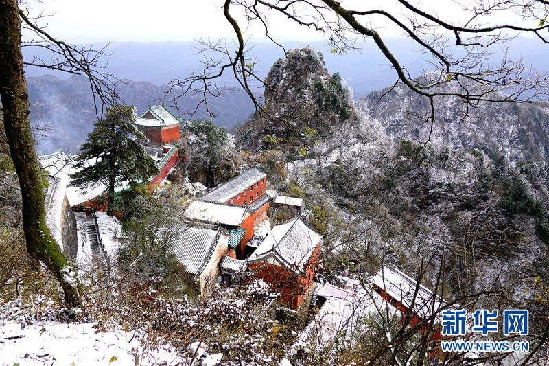 赵梦琪|湖北武当山：瑞雪迎立冬