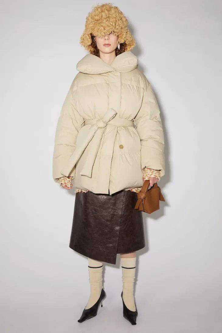 Moncler下周穿什么 | 好冷好冷好冷，这篇充绒量100%