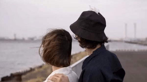 直播间|赵丽颖秒变小迷妹，这个男人不简单啊