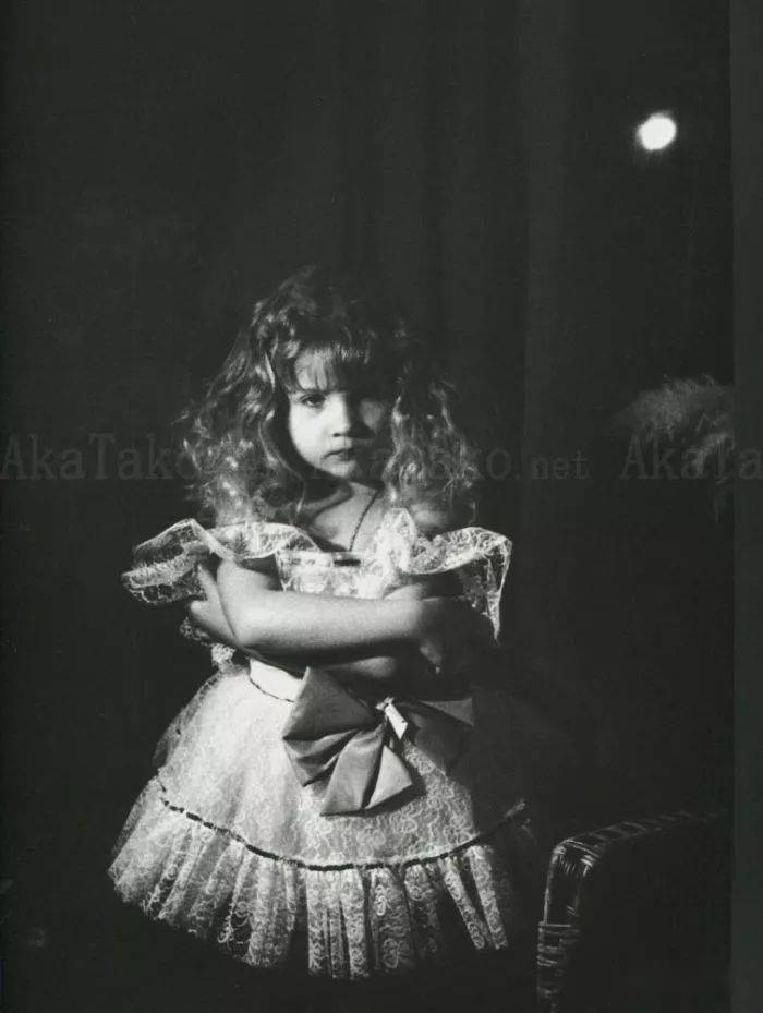 美国杂志公布希特勒情妇爱娃罕见私密照_格利特·布劳恩