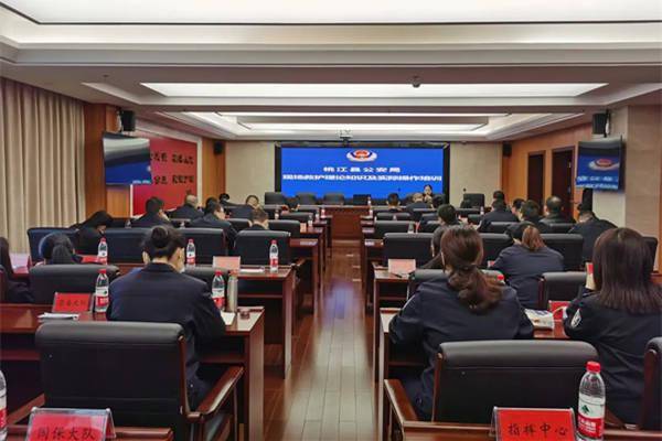 服务|生命至上，公安民警学习现场应急救护