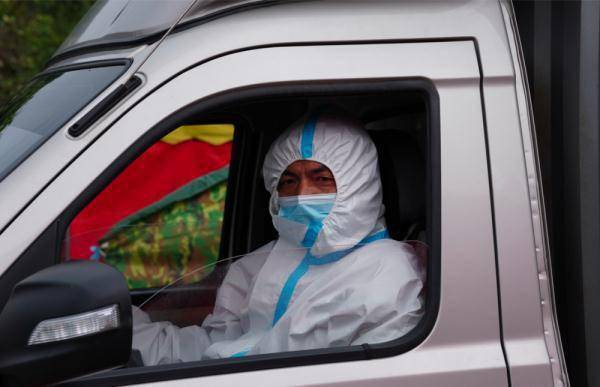 邱玉宁|江西铅山疫情十二日：那些闪亮的身影