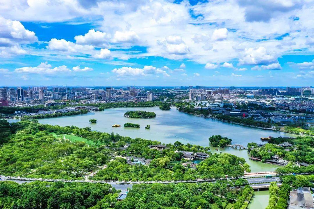 人民日报海外版点赞嘉兴南湖讲好红色旅游故事