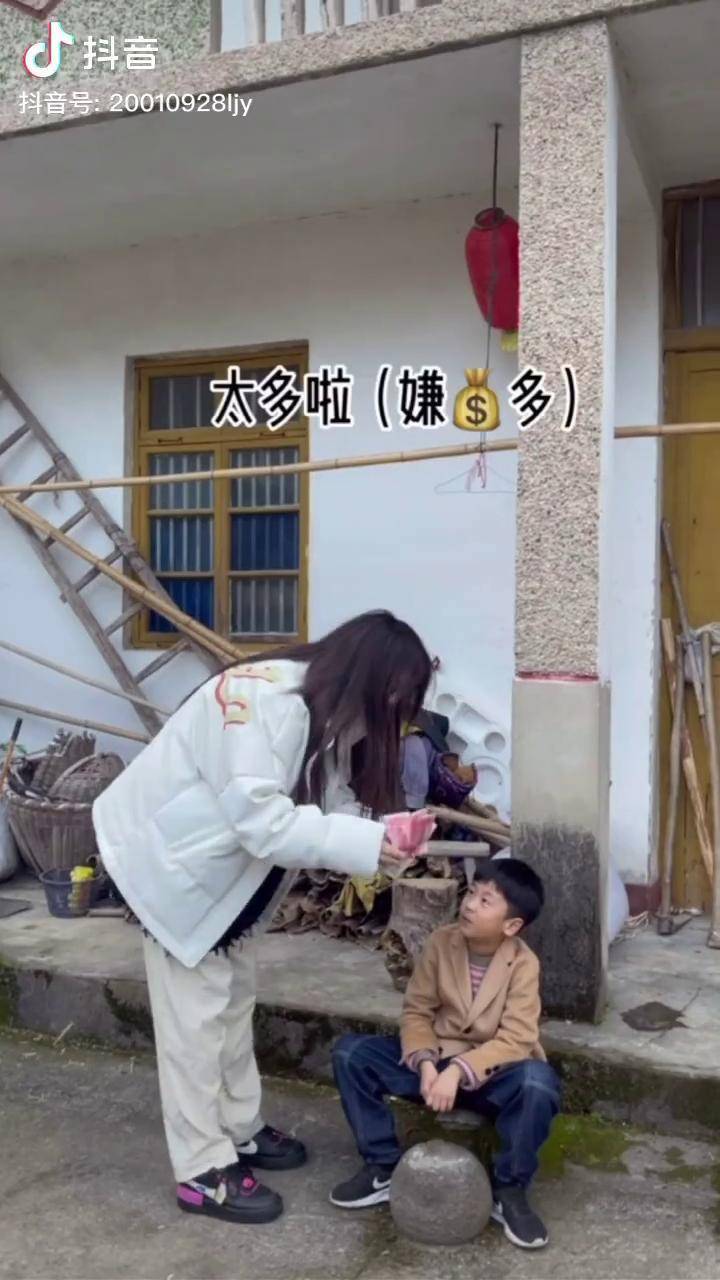 2021年的新年愿望就是希望我和夏睿涵都能聪明一点回村的生活2021年