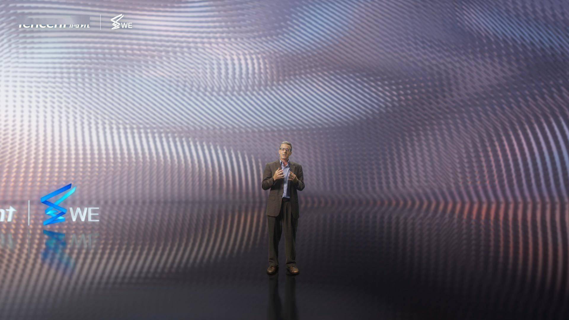 腾讯WE大会上两位诺奖得主揭新突破 首次AR直播点燃科学热情