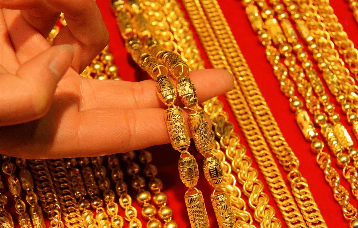 黄金价格暴跌：2021年11月11日中国黄金、各大银行黄金最新金价表_搜狐网