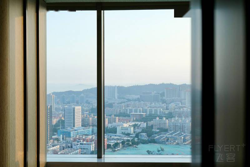 宝龙厦门是一个洋溢着青春活力的城市，与W品牌可谓是天作之合