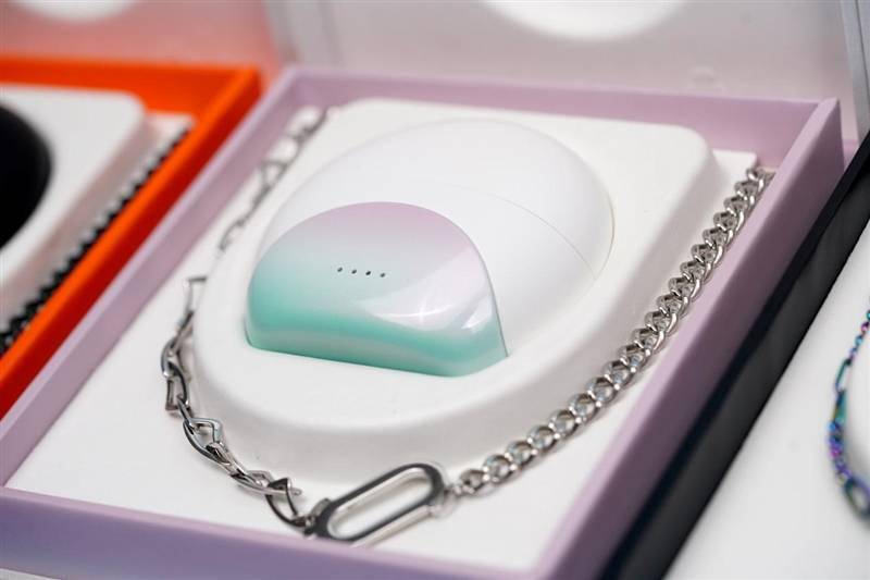 引领潮流的跨界轻奢单品 乐旷陶瓷蓝牙耳机评测：顶级音质表现