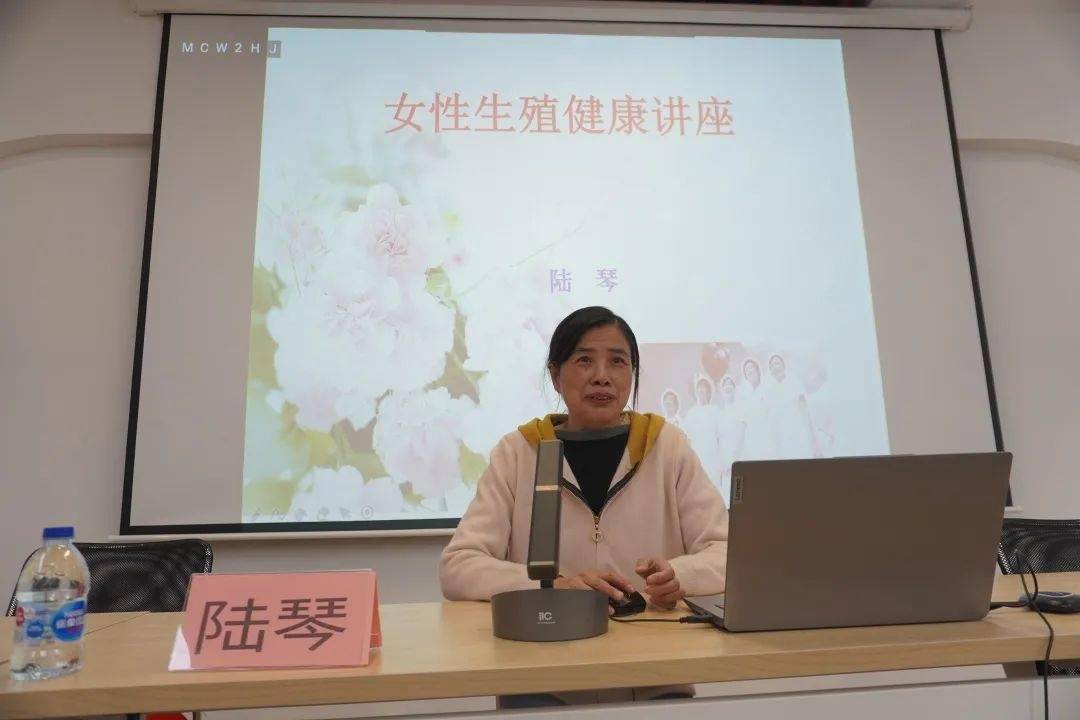 陆琴和朱玉蓉两位老师,凭借多年的实践经验和丰富的理论知识,用生动