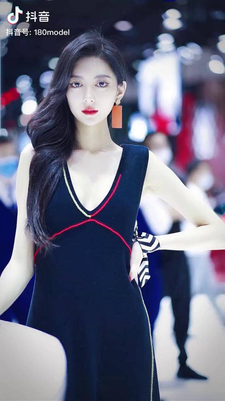 宋楠2021成都国际车展