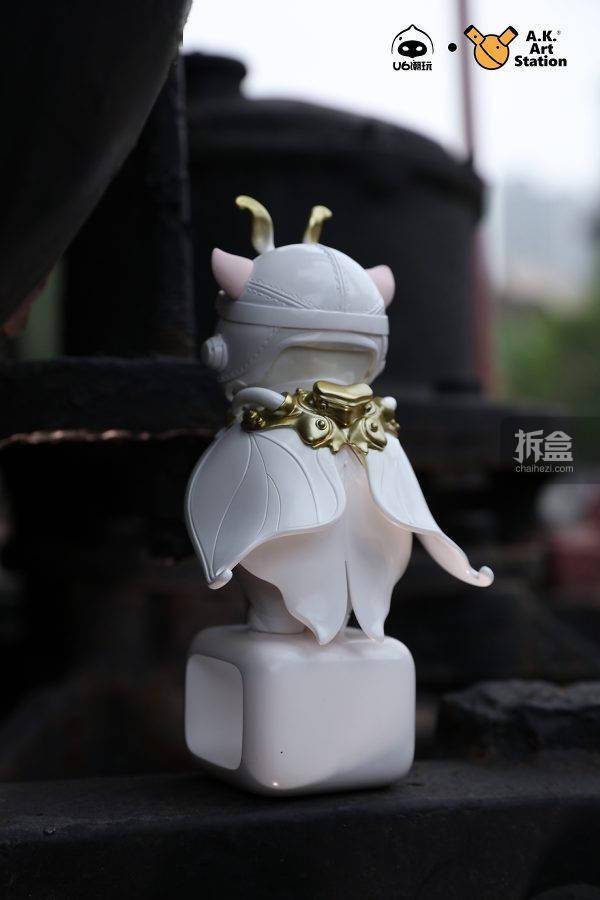 网站AK工作室 x 狐尾玩具 UU的飞行梦 潮玩摆件