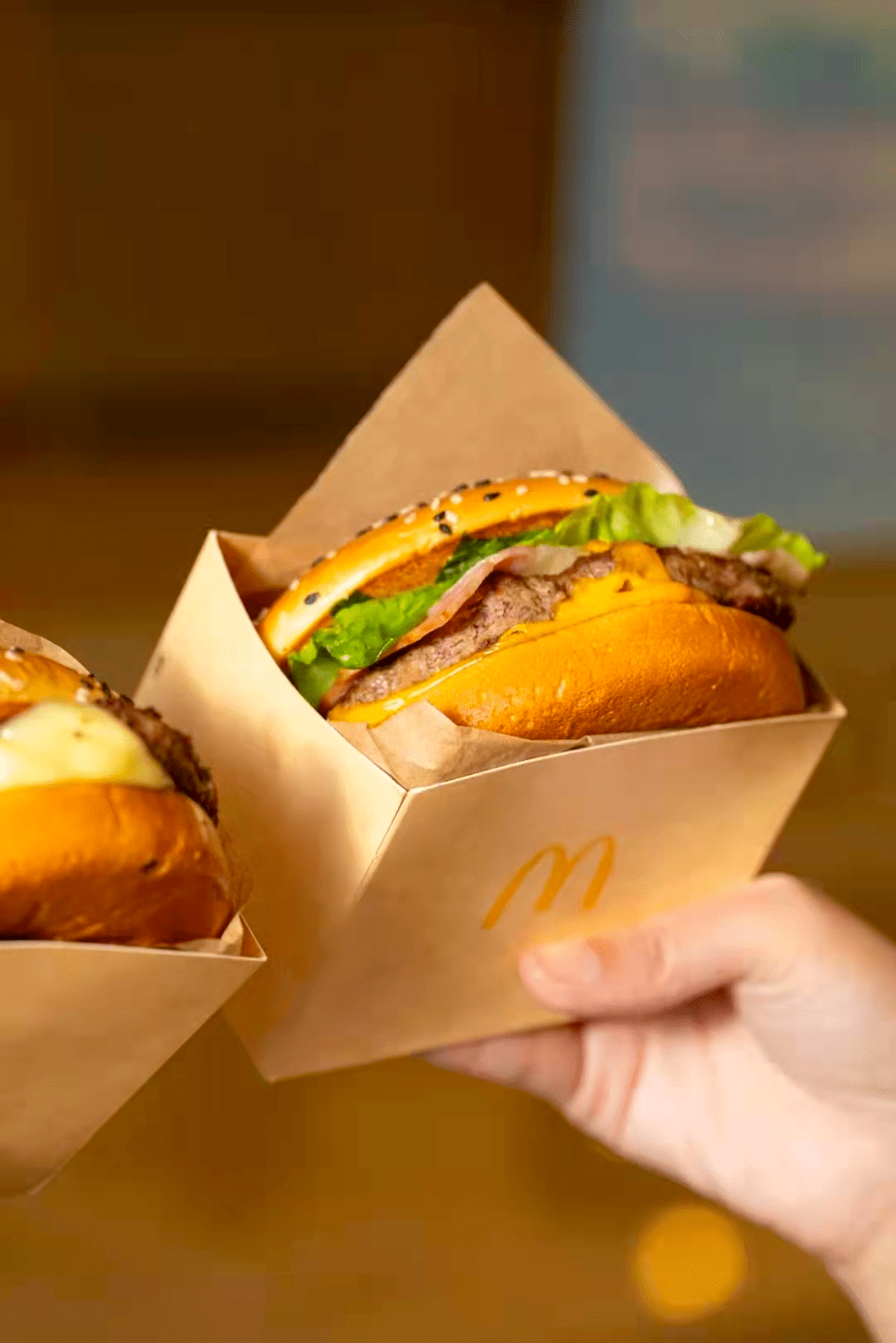 麦当劳0元吃汉堡，还有9.9盲盒，快领！_搜狐网