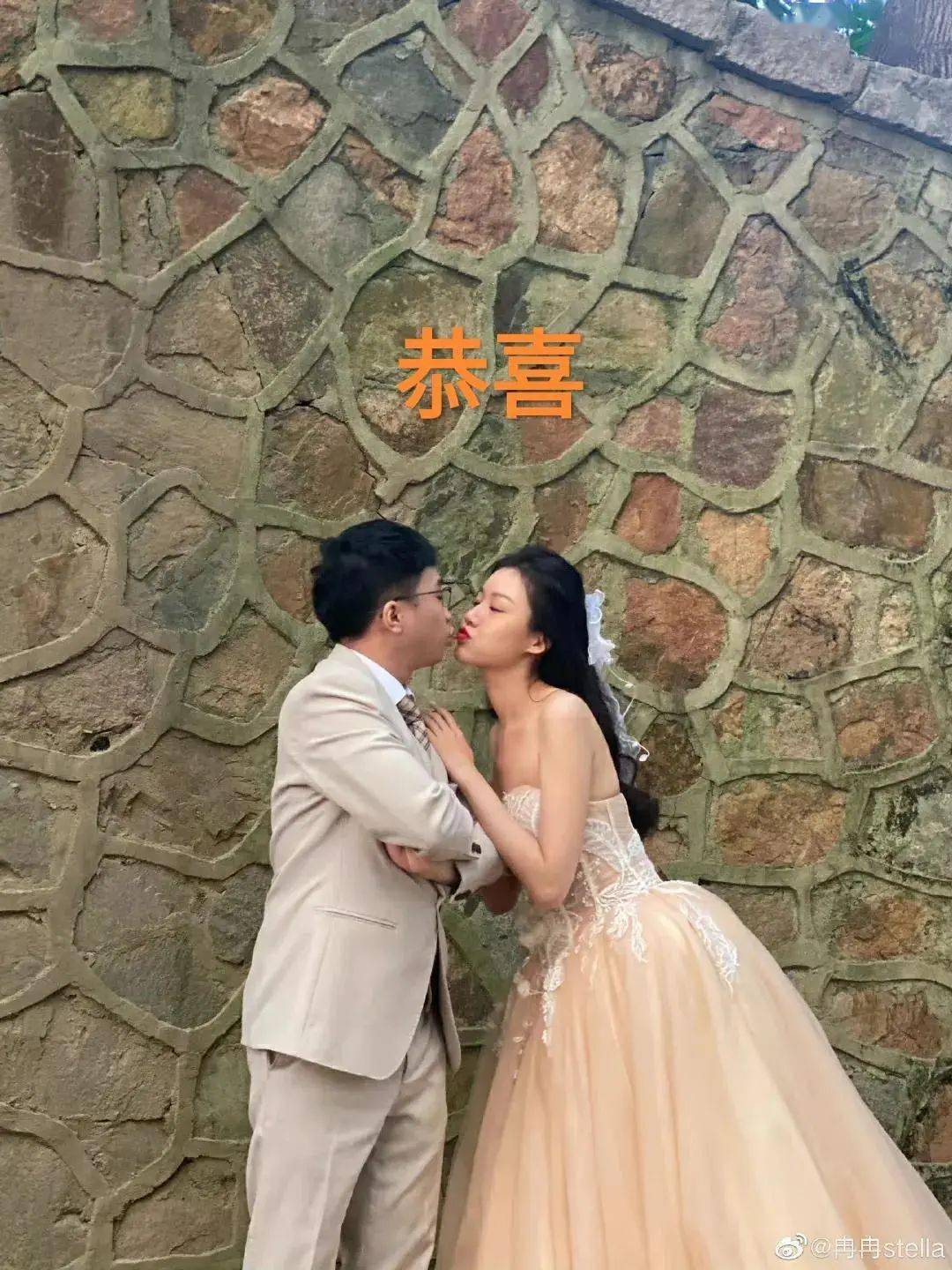 rng教练tabe女友官宣,没复合只是直接结婚了!