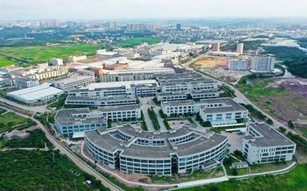 廉江经济开发区被认定为省级高新技术产业开发区.